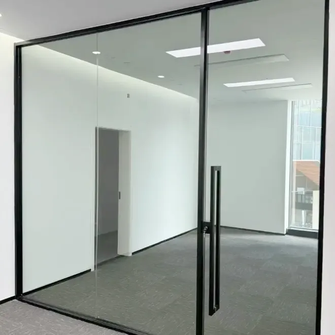 Temperatum vitrum pro Ianuis ac Fenestra